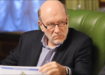 الصراع على السلطة أم الصراع على ياندكس؟ من المستفيد بالضغط على فولوشين؟