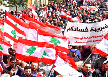 لبنان ثورة شعب أم رقعة جديدة للتراشق بين المحاور الإقليمية المتنافسة