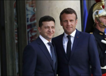 ما هي استراتيجية باريس في أوكرانيا: حرب أم سلام؟
