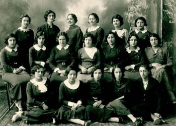 الثورة الدستورية وانعكاسها على نشأة الحركة النسائية فى إيران- دراسة للدكتور محمد سيف الدين