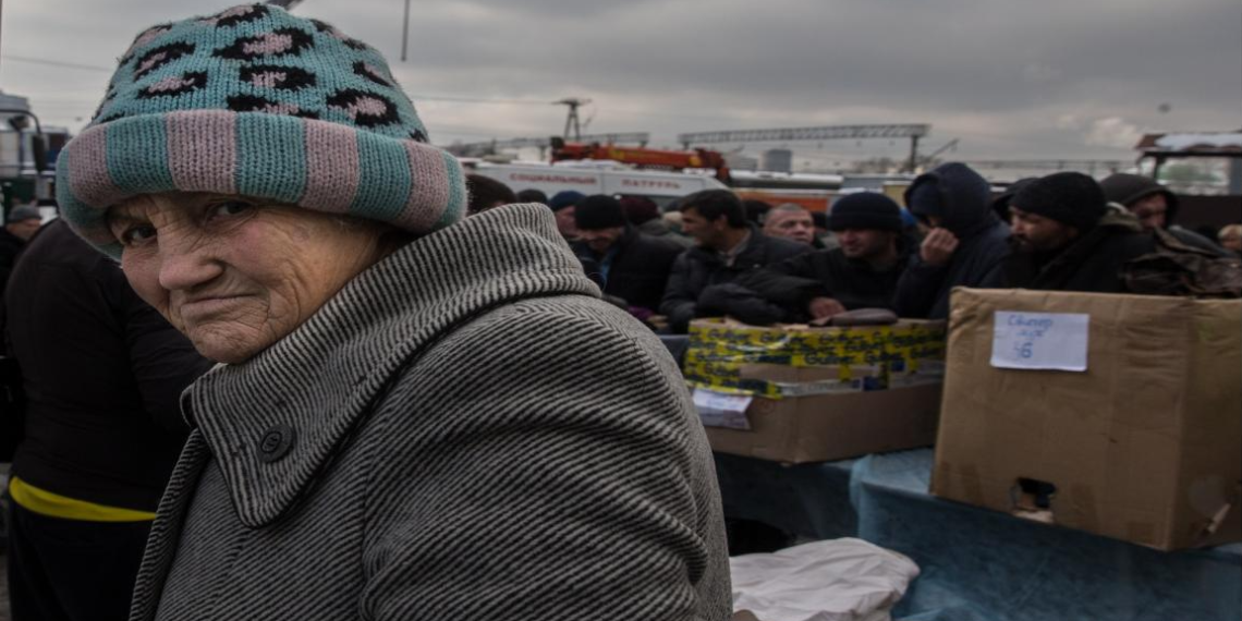 الشعب – لحكومة روسيا: “لا تضايقوا الناس التي تريد العيش و العمل”