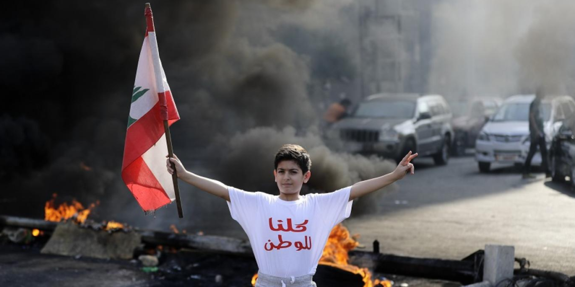 لبنان على صفيحٍ ساخن.. ولا حلول تلوح في الأفق