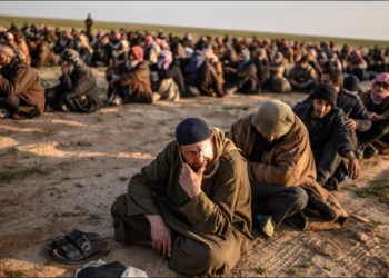 ملف معتقلي “داعش” بسوريا… “كمّاشة” أميركية لاحتواء الأوروبيين