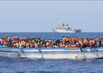 إحدى قوارب المهاجرين غير الشرعيين. صورة. المرصد الليبي