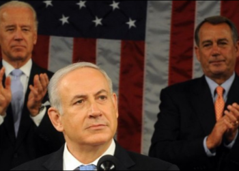 نائب الرئيس جو بايدن ورئيس الكونغرس جون باينر يصفقون لبنيامين نتنياهو خلال خطابه امام الكونغرس في 24 مايو 2011 (Avi Ohayon/GPO/Flash90)