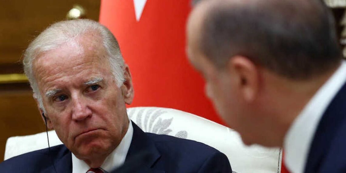 الرئيس الأمريكي جو بايدن، ونظيره التركي رجب طيب أردوغان.صورة.AFP