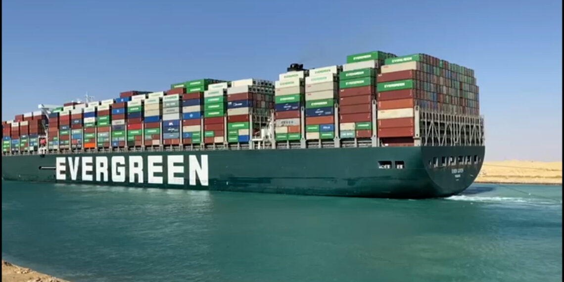 سفينة إيفرجين.صورة.CNN Arabic