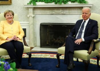 الرئيس الأمريكي جو بايدن، والمستشارة الألمانية، انجيلا ميركل.صورة.فرانس 24