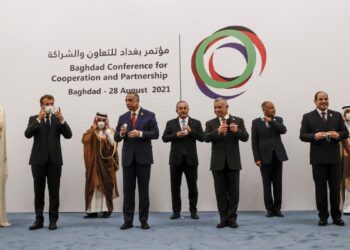 المشاركون في قمة بغداد.صورة.العربية نت