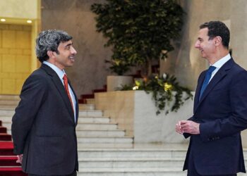 الرئيس السوري بشار الأسد، ووزير الخارجية الإماراتي، عبدالله بن زايد، دمشق.صورة.AFP