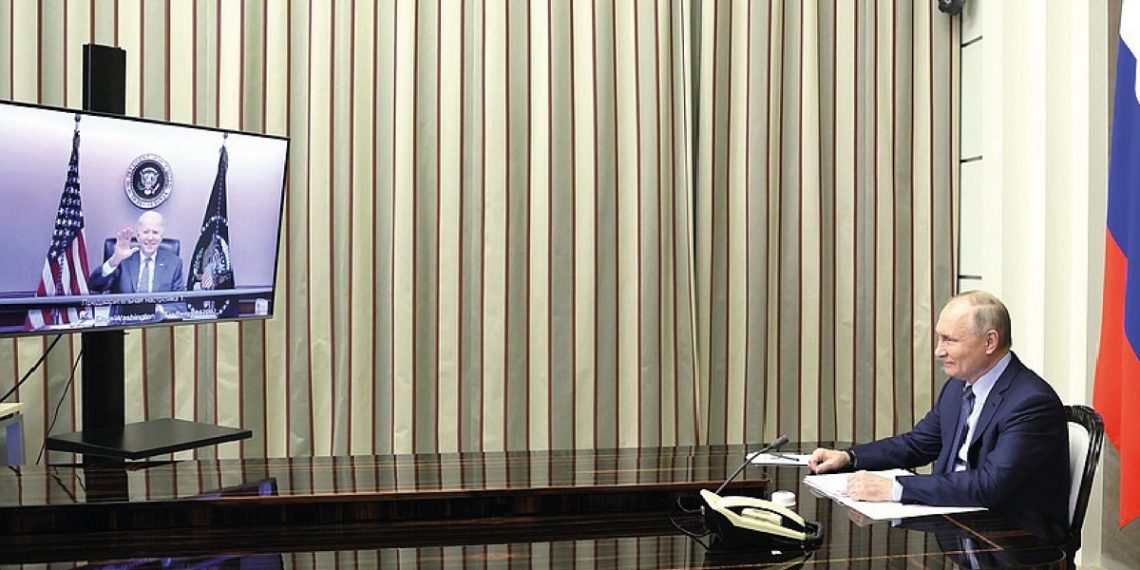 الرئيس الروسي، فلاديمير، بوتين، ونظيره الأمريكي جوزيف بايدن.صورة.AFP