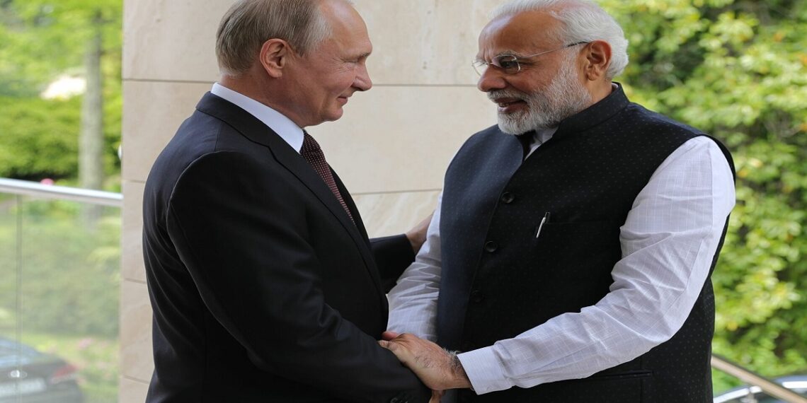 الرئيس الروسي فلاديمير بوتين، ورئيس الوزراء الهندي، ناريندرا مودي.صورة.سبوتنيك