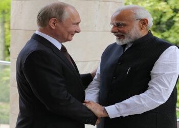 الرئيس الروسي فلاديمير بوتين، ورئيس الوزراء الهندي، ناريندرا مودي.صورة.سبوتنيك