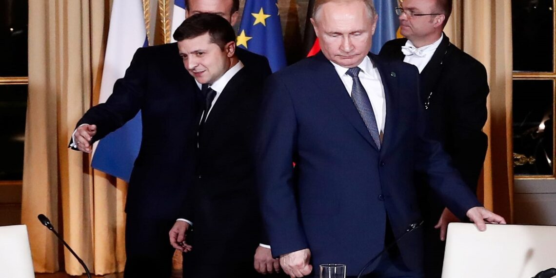 الرئيس الروسي، فلاديمير بوتين، ونظيره الأوكراني، فلاديمير زيلنيسكي.صورة.CNN