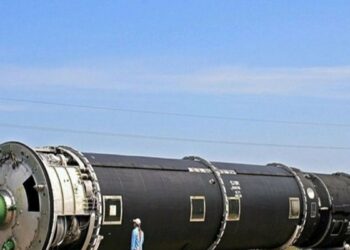 صاروخ سارمات البالستي.صورة.سبوتنيك