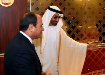 ولي العهد الإماراتي، محمد بن زايد، والرئيس المصري، عبد الفتاح السيسي.صورة.وكالة وام