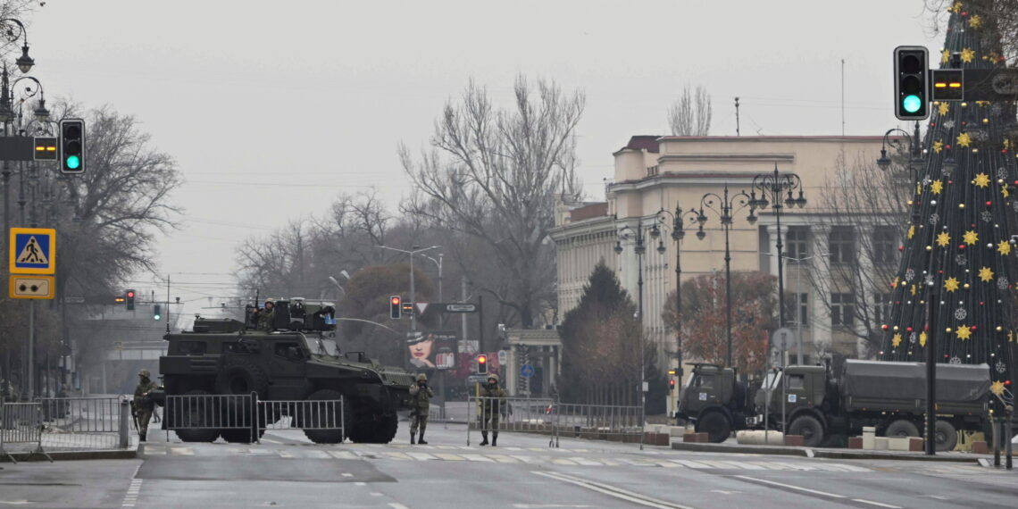 وسط تصاعد الأحداث.. كازاخستان محمية الظهر