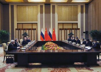 الرئيس الروسي فلاديمير بوتين، ونظيره الصين شي جين بينغ، في بكين.صورة.سبوتنيك