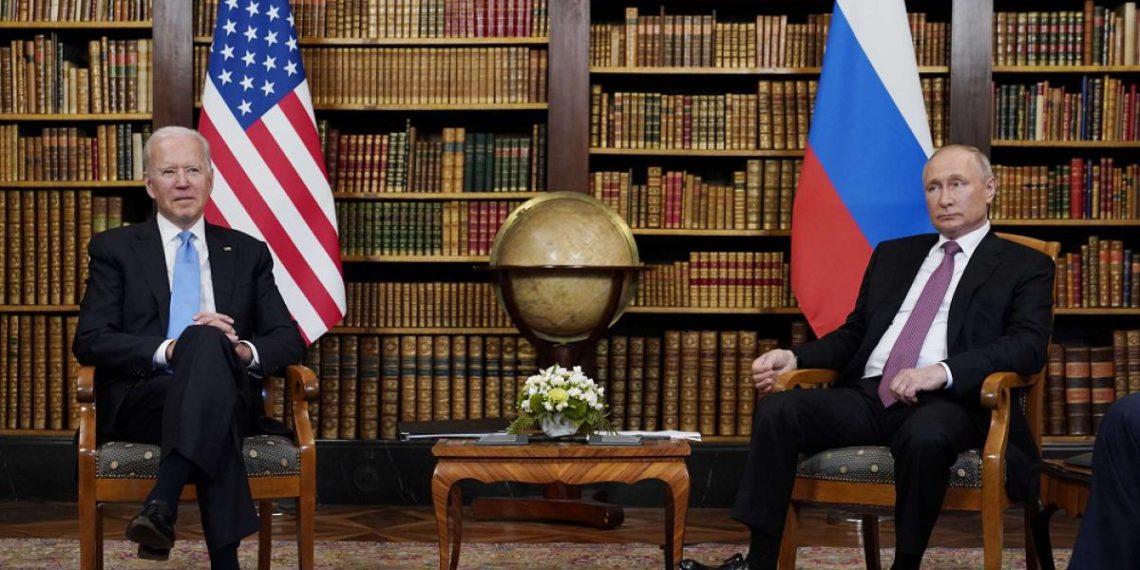 الرئيس الروسي، فلاديمير بوتين، ونظير الأمريكي، جو بايدن.صورة.ميدل إيست