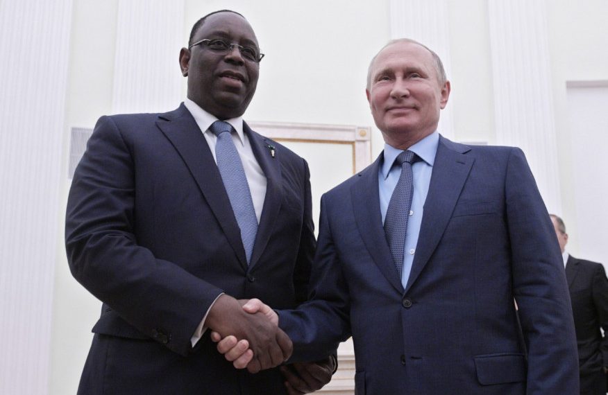 الرئيس الروسي، فلاديمير بوتين، ونظيره السنغالي، ماكي سال.صورة.تويتر