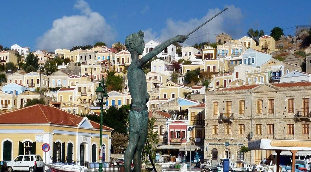 جزيرة سيمي اليونانية.صورة.كراسنايا فيسنا