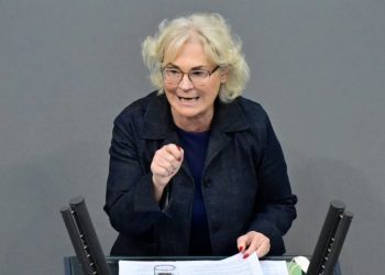 وزيرة الدفاع الألمانية كريستين لامبرخت