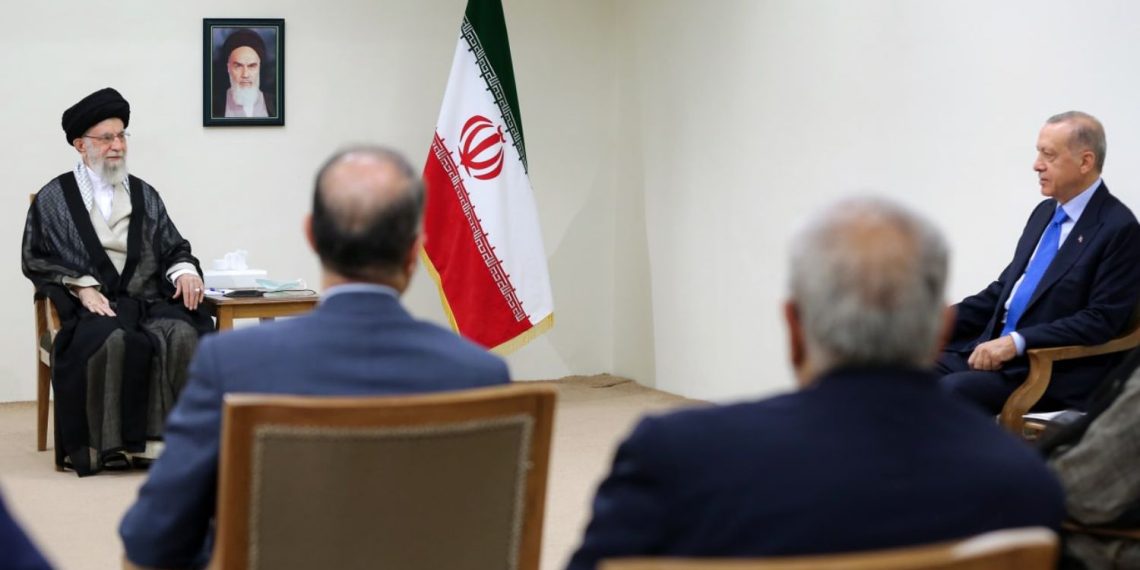 المرشد الأعلى الإيراني خلال لقاء الرئيس التركي