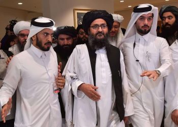 وفد طالبان خلال زيارة سابقة لقطر