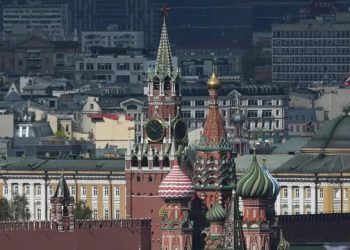 منظر لكاتدرائية القديس باسيل وبرج سباسكايا في موسكو الكرملين.صورة.ريانوفوستي