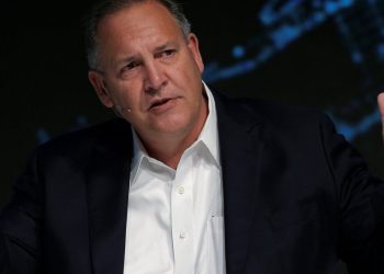 الرئيس التنفيذي لشركة Raytheon جريج هايز.صورة.FT