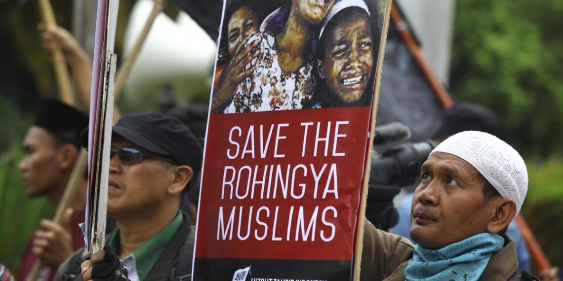 تظاهر مسلمو الروهينجا