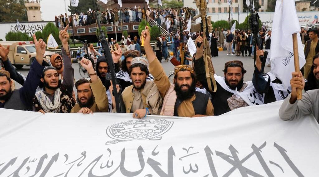 حركة طالبان تحتفل باستيلائها على السلطة في أفغانستان