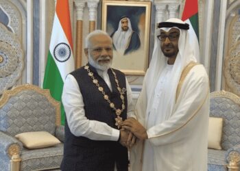 محمد بن زايد، وناريندا مودي.صورة. organiser.org