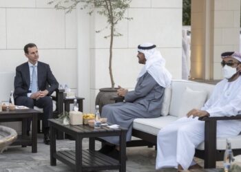 رئيس الإمارات، محمد بن زايد، وبشار الأسد.صورة.BBC