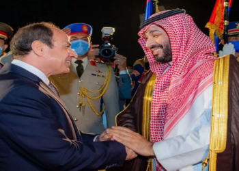 الرئيس المصري عبد الفتاح السيسي، وولي العهد السعودي محمد بن سلمان.صورة.العربية نت