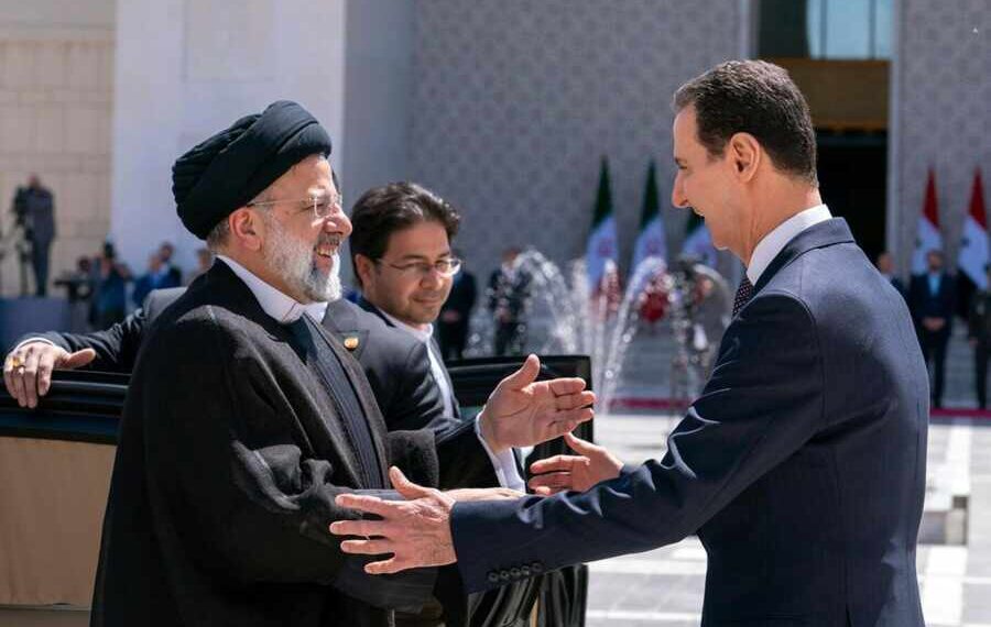 الرئيس السوري بشار الأسد، ونظيره الإيراني إبراهيم رئيسي.صورة. news-front.info