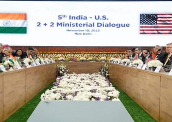 وزير الخارجية الأمريكي أنتوني بلينكن، ووزير الدفاع لويد أوستن، ووزير الخارجية الهندي سوبرامانيام جيشانكار، ووزير الدفاع راجناث سينغ ووفودهم يشاركون في "حوار 2 + 2" في نيودلهي.صورة.رويترز