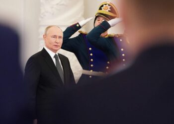 فلاديمير بوتين.صورة.إزفستيا