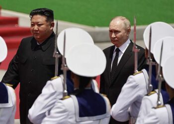 فلاديمير بوتين، وكيم جونغ أون.صورة.إزفستيا