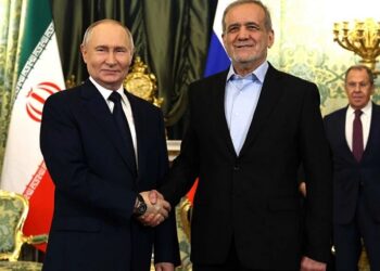 الرئيس الروسي فلاديمير بوتين والرئيس الإيراني مسعود بيزشكيان.صورة.فيدموستي