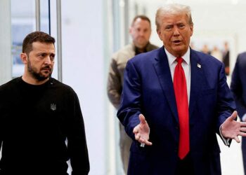 دونالد ترامب، وفولوديمير زيلينسكي.صورة.رويترز