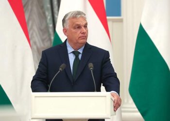 فيكتور أوربان.صورة.إزفستيا