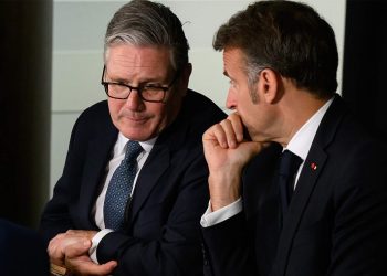 رئيس الوزراء البريطاني كير ستارمر والرئيس الفرنسي إيمانويل ماكرون.صورة.جلوبال برس