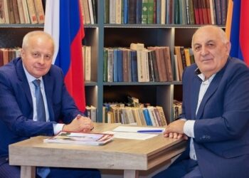 توني بلير يؤيد خطة ترامب لإنهاء حرب غزة ويعلن استعداده للعمل تحت قيادته