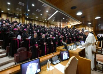 الرئيس التنفيذي لبنك باركليز يحذر من زيادة الضرائب على البنوك ويدعو الحكومة البريطانية إلى كبح أجور القطاع العام