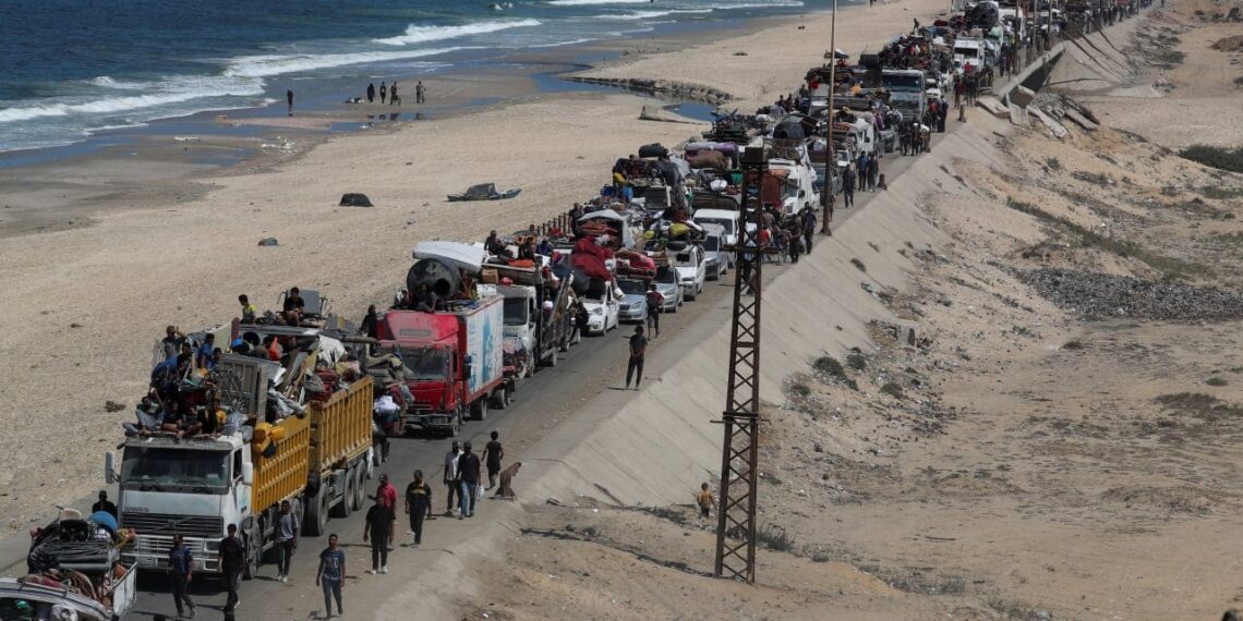 الجيش الإسرائيلي: إجلاء أكثر من 550 ألف مدني من مدينة غزة