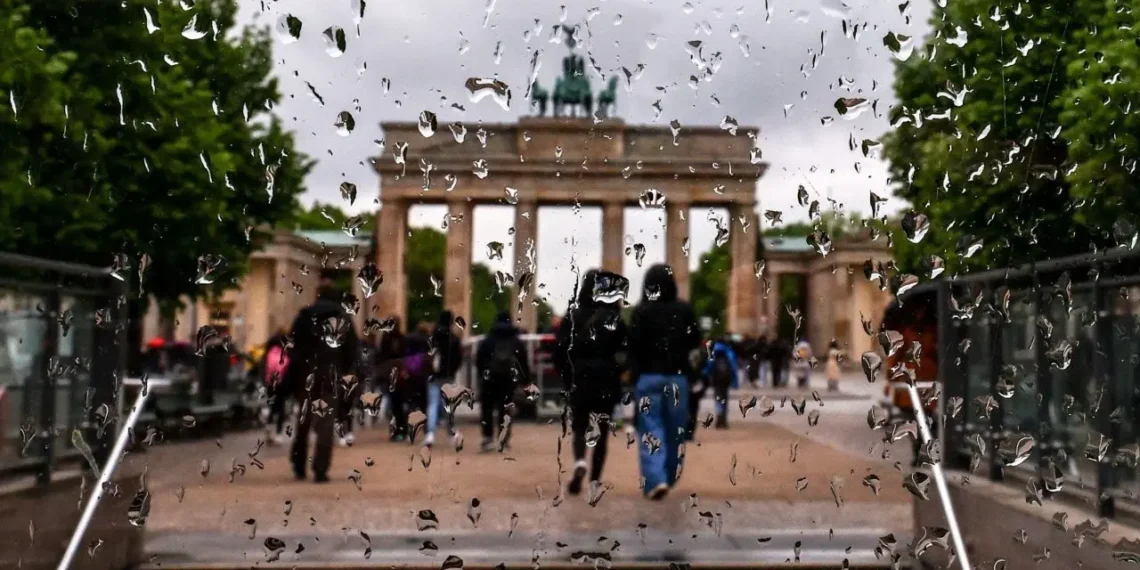 تراجع التفاؤل العالمي في 2025 مع تصاعد الانقسامات والصراعات