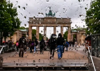 تراجع التفاؤل العالمي في 2025 مع تصاعد الانقسامات والصراعات