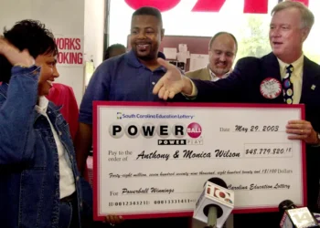 رئيس وزراء جورجيا يمنح ماموكا مدينارادزه رتبة «ملازم أمن الدولة»