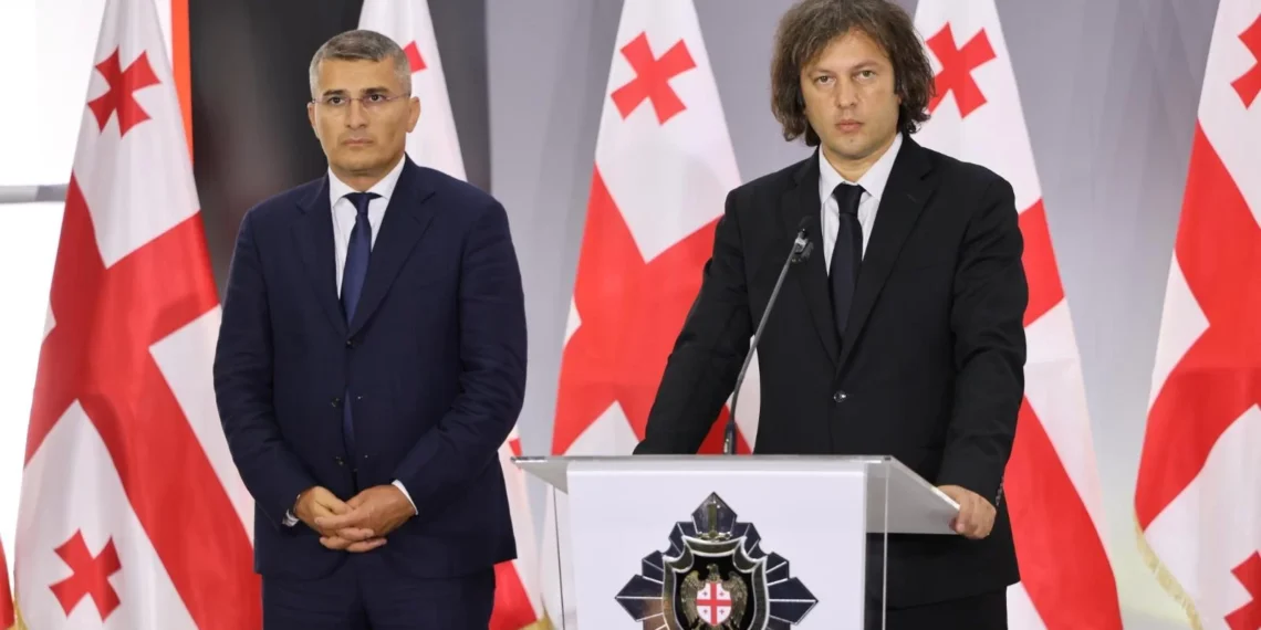 رئيس وزراء جورجيا يمنح ماموكا مدينارادزه رتبة «ملازم أمن الدولة»